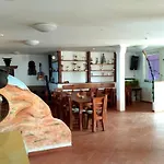 Apartmanhotel U Kmotra 3*