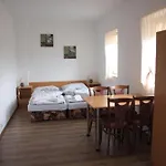 U Kmotra Borovany