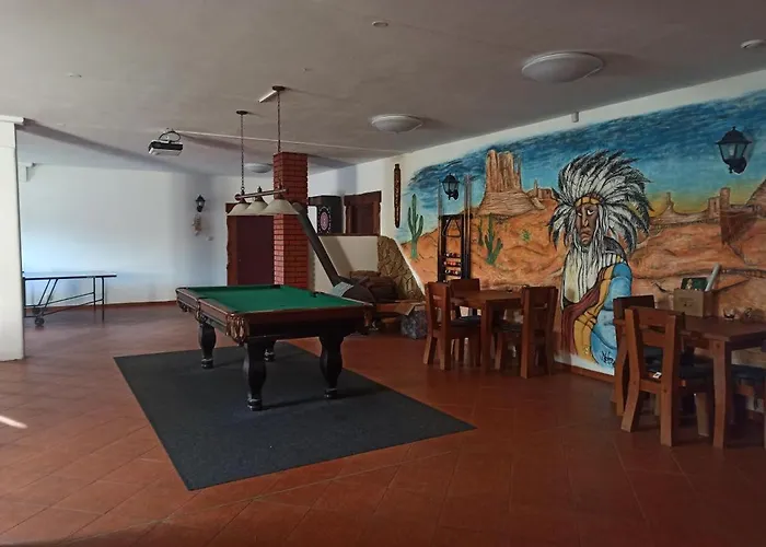 Aparthotel U Kmotra 3*